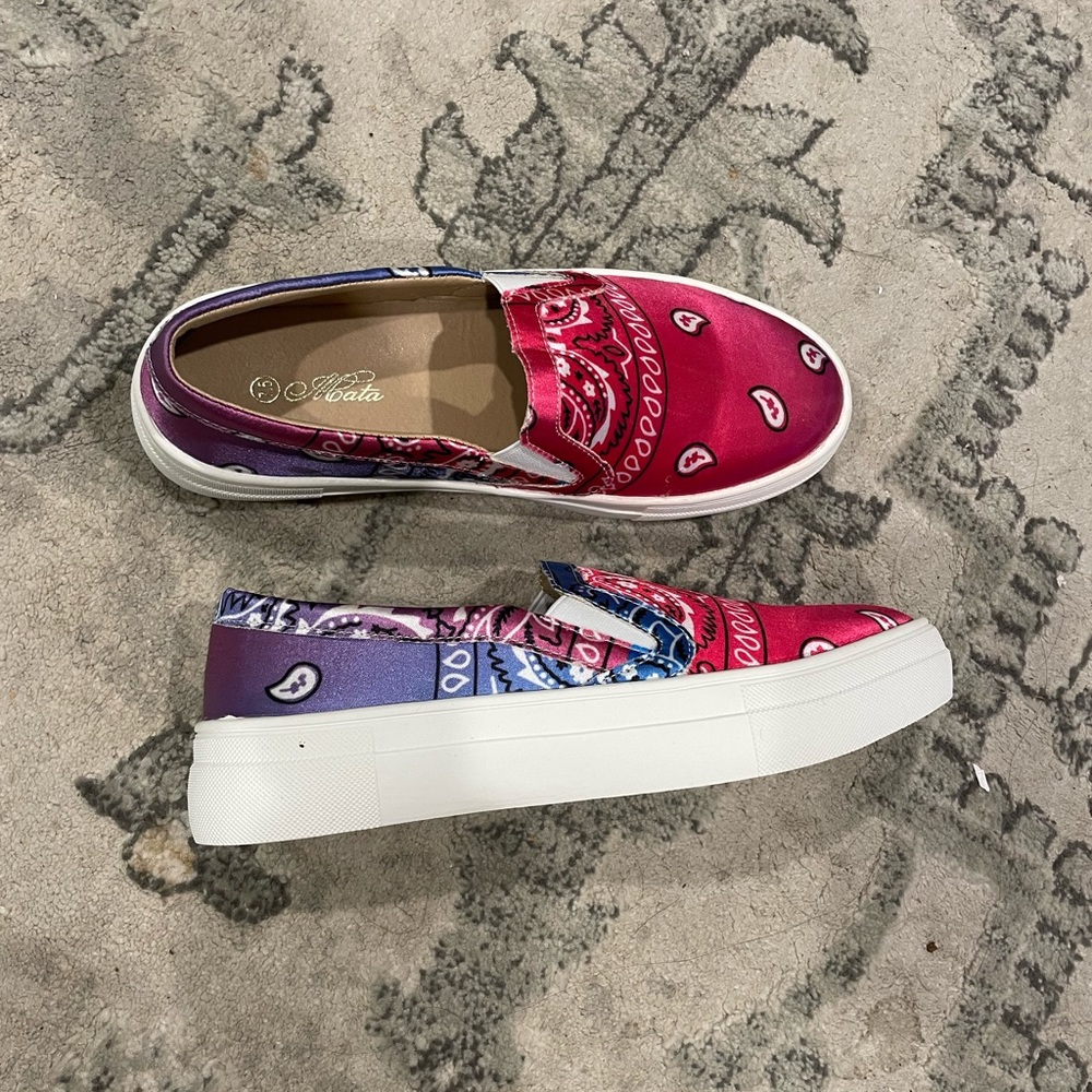 Flat women’s slip on sneakers - Picture 2 of 3